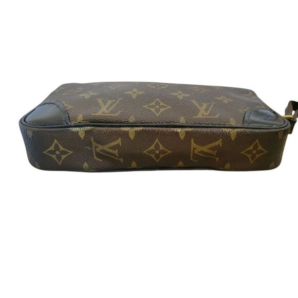 Louis Vuitton Pochette Marly PM - Picture 10 of 15